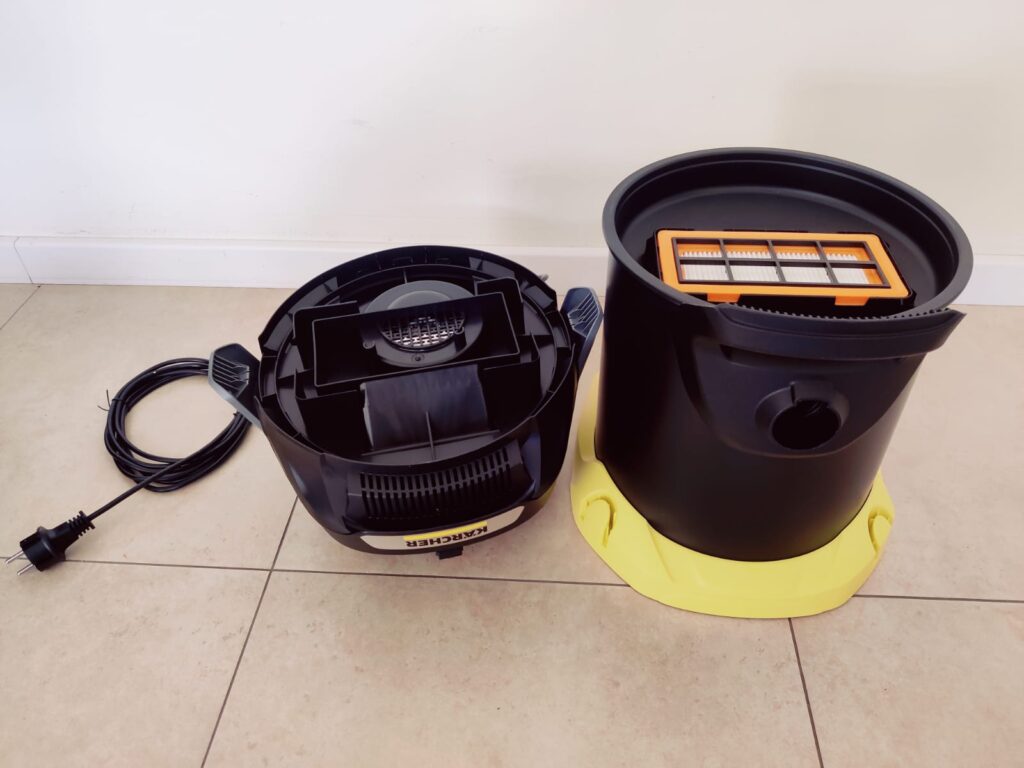 Kärcher AD 4 Premium Aschesauger mit abmontiertem Deckel