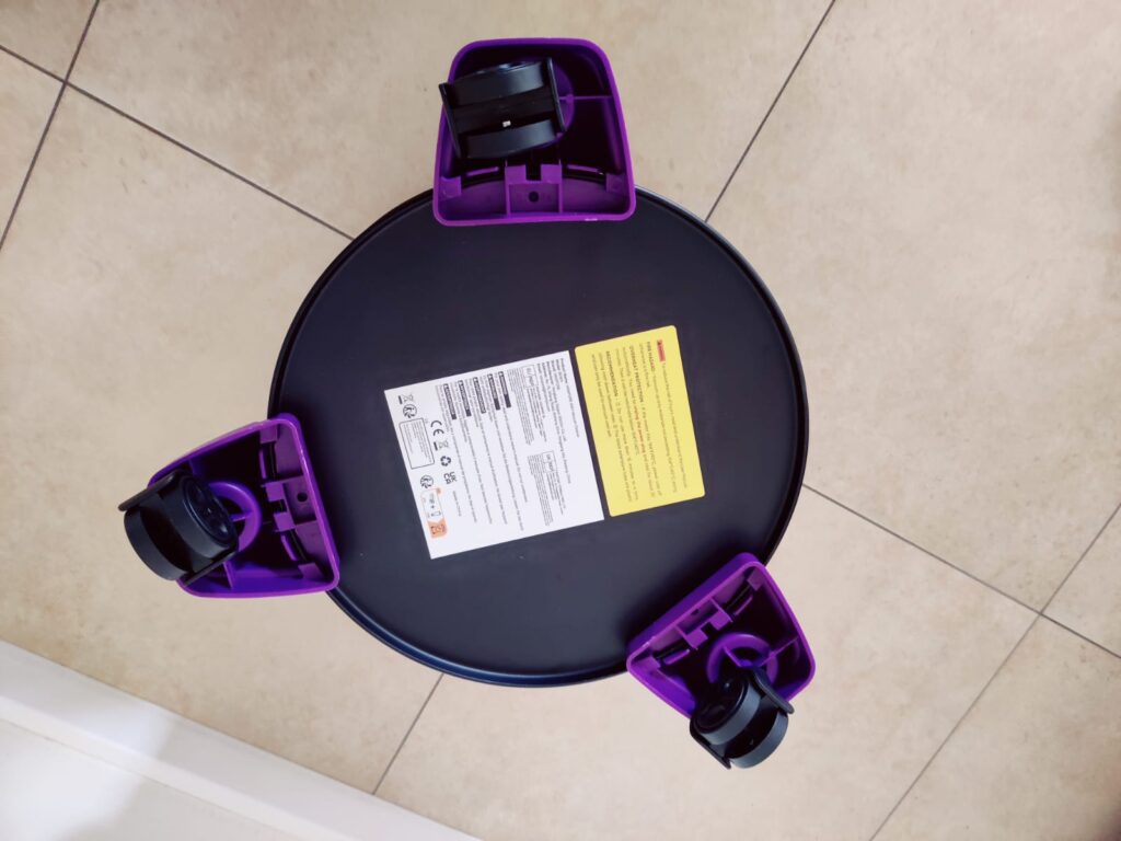 VANPORE BJ1811 Aschesauger Rollen montiert