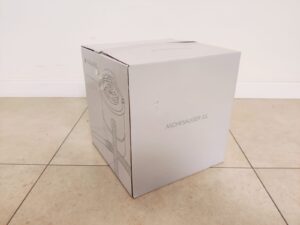 Navaris Aschesauger Verpackung von der Seite