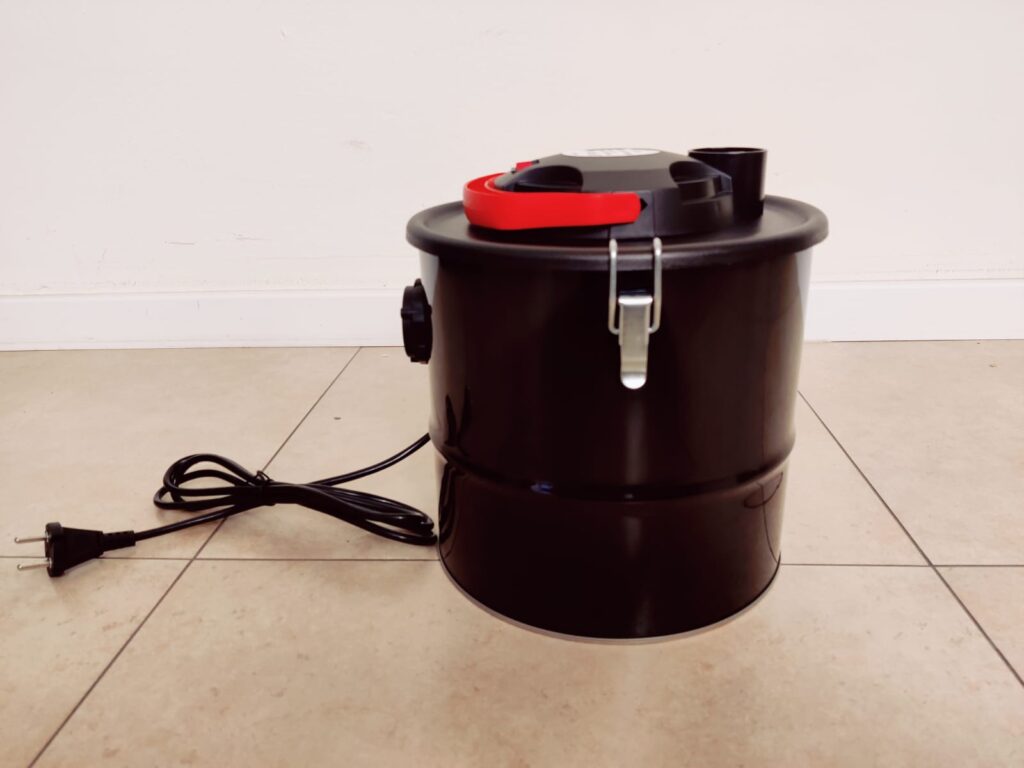 Navaris Aschesauger von der Seite