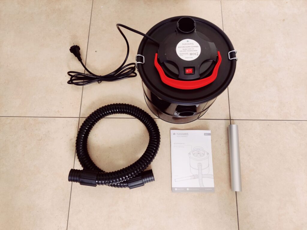 Navaris Aschesauger mit Zubehör