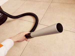 Scheppach GKS20 Aschesauger Saugdüse montiert