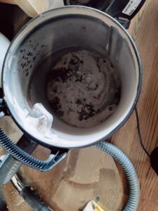 Kärcher AD 4 Premium Aschesauger Behälter nach Benutzung