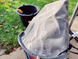 Einhell TC-AV 1720 DW Aschesauger Vorfilter benutzt Nahaufnahme