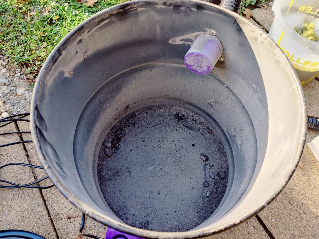 VANPORE BJ1811 Aschesauger Behälter nach Nutzung