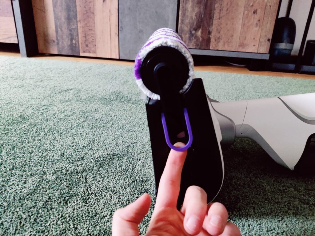 Rowenta X-Clean 10 GZ7540WO Nass-Trockensauger Bürste abmontieren