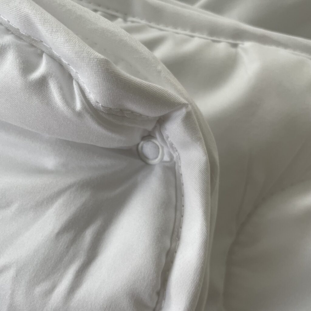 sleepling Vier-Jahreszeiten-Decke Knöpfe