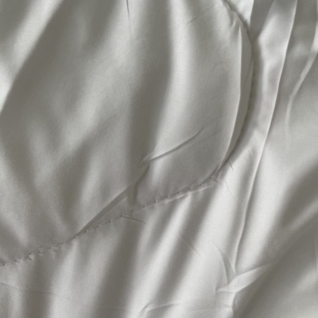 sleepling Vier-Jahreszeiten-Decke Nähte