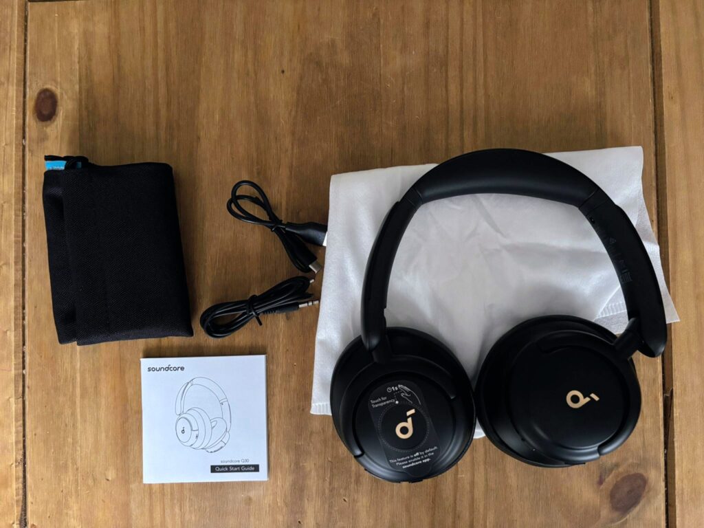 soundcore by Anker Q30 Noise-Cancelling-Kopfhörer Lieferumfang