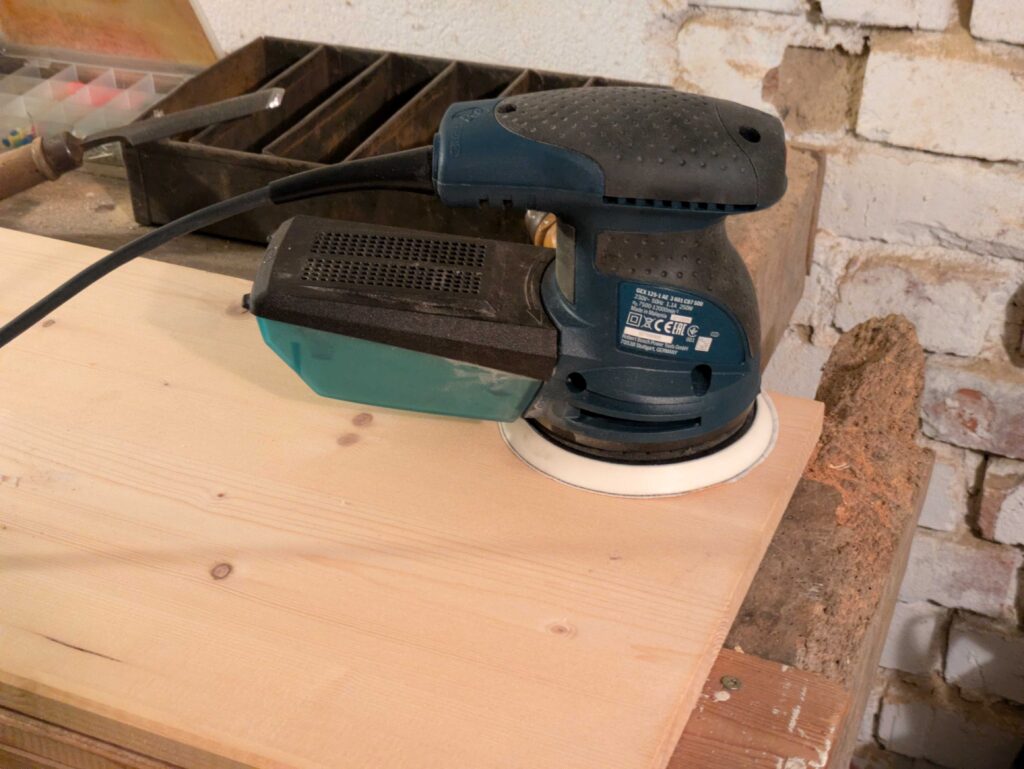 Bosch Professional GEX 125-1 AE Exzenterschleifer (3)