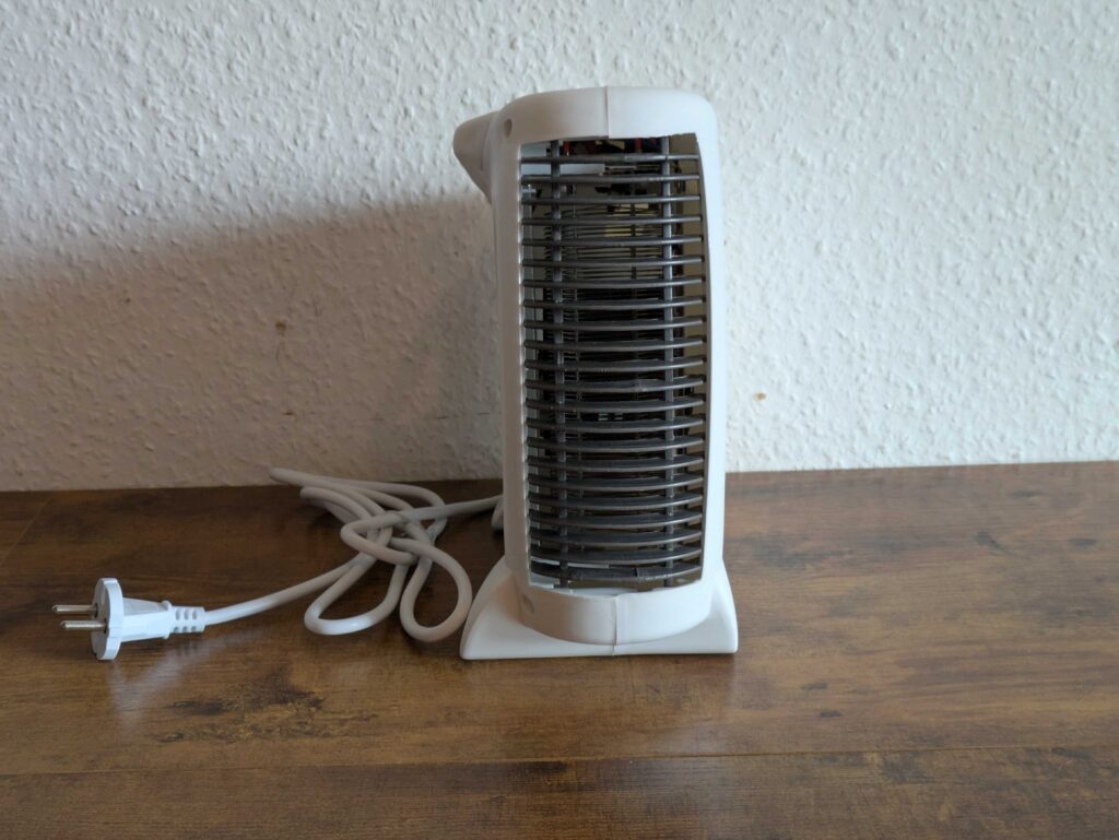 Clatronic HL3838 Heizlüfter von vorne vertikal