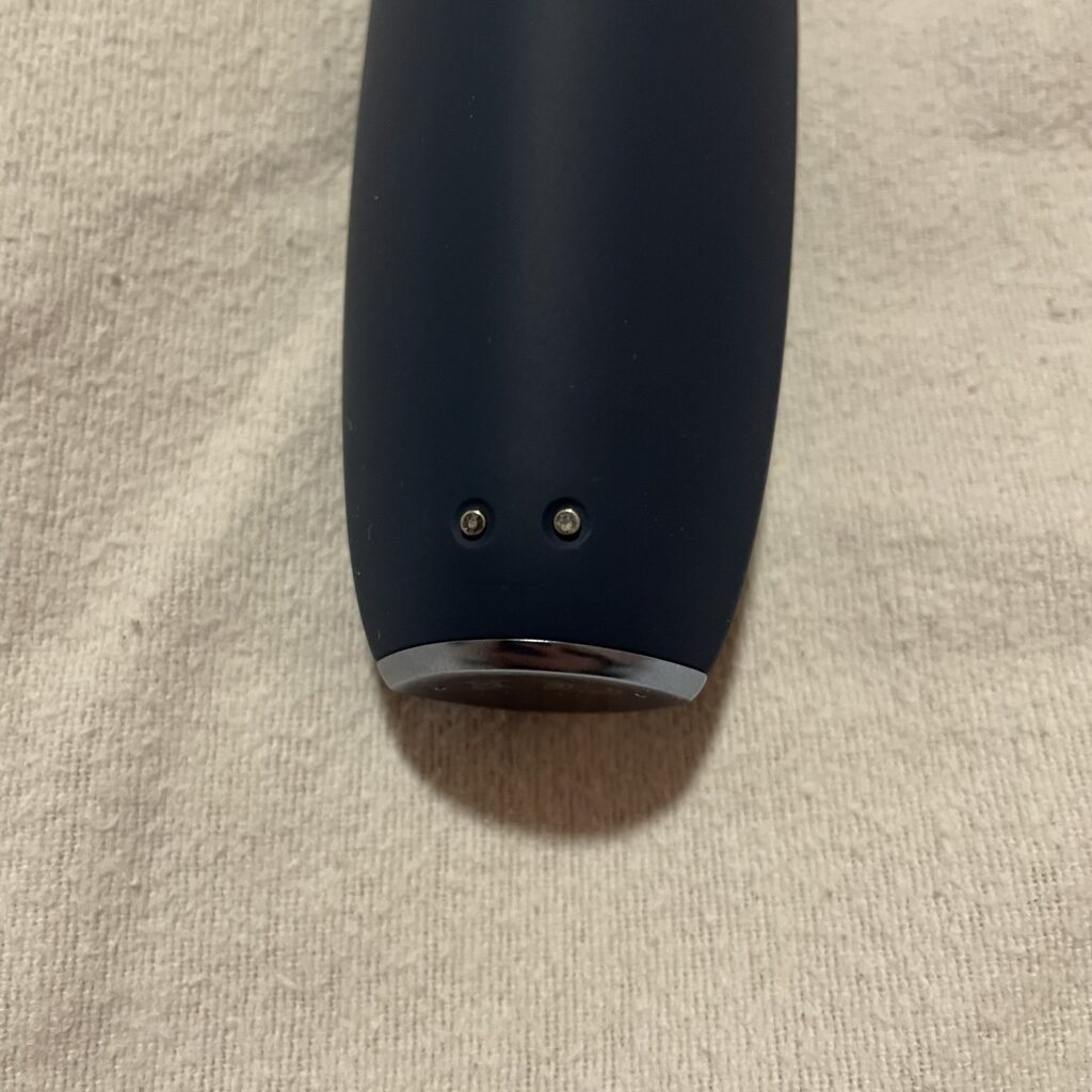 GESKE MicroDermabrasion Blackhead Remover 7-in-1 Porenreiniger Ladeanschluss