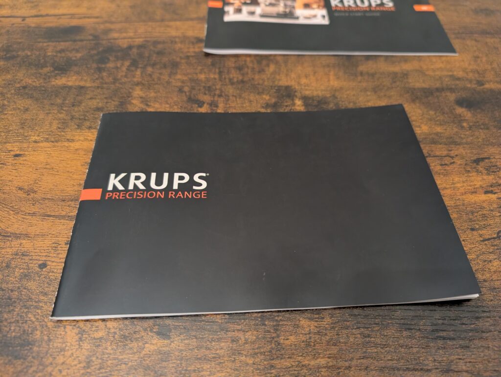 Infobuch der Krups Precision XP801T Siebträgermaschine