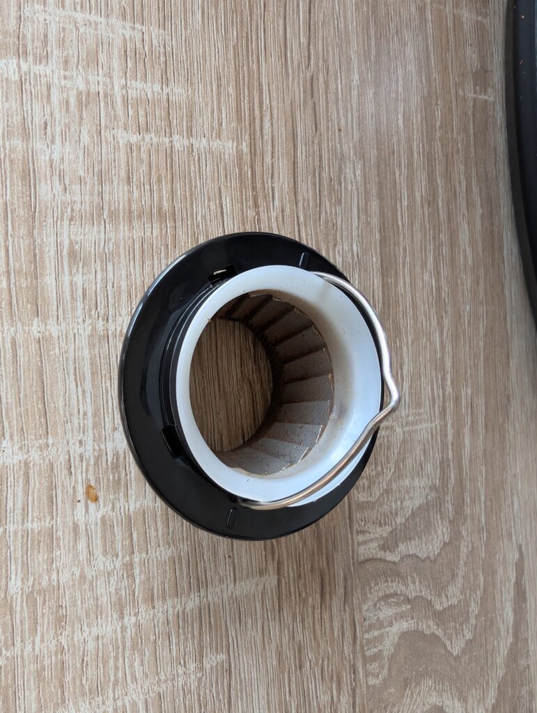 Krups KM8328 Grind Aroma Kaffeemaschine mit Mahlwerk Detail 1