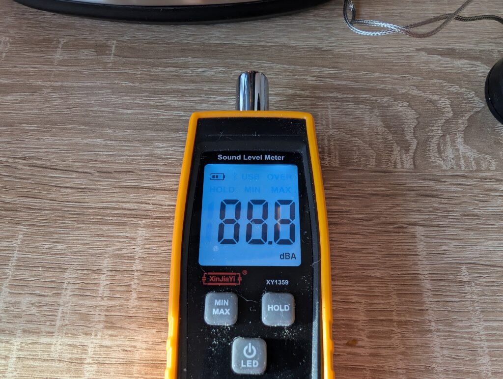 Krups KM8328 Grind Aroma Kaffeemaschine mit Mahlwerk Lautstärke beim Mahlen