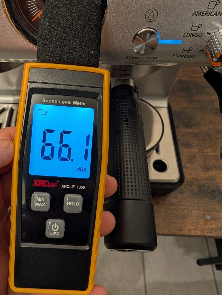 Lautstärke der Krups Precision XP801T Siebträgermaschine im Test (3)