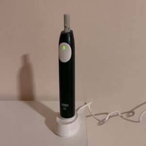 Oral-B iO Series 2 Zahnbürste Ladefunktion