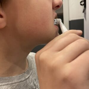 Oral-B iO Series 2 Zahnbürste in Aktion