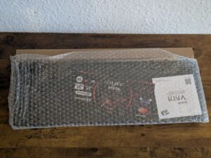 Redragon K580 VATA Gaming-Tastatur verpackt