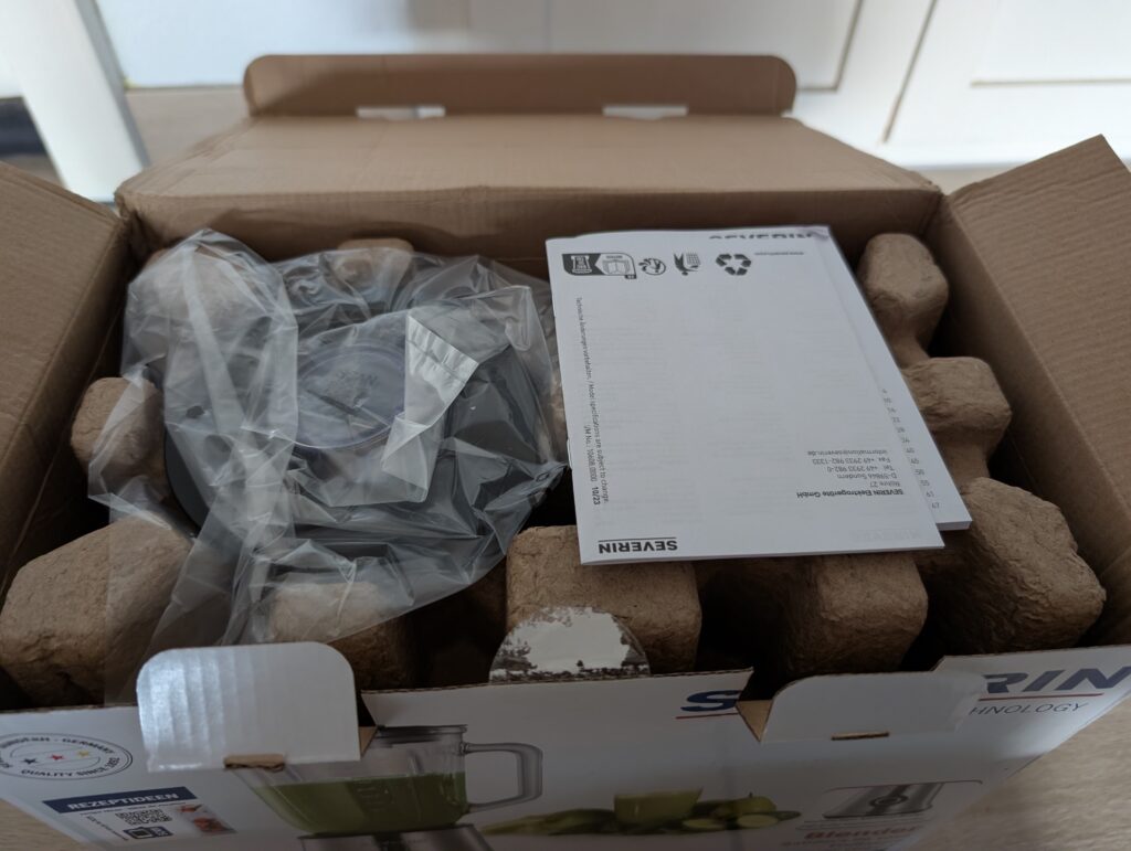 SEVERIN SM 3734 Standmixer geöffnet