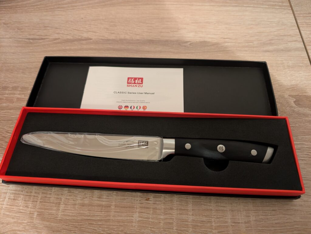 SHAN ZU Japanisches Kochmesser Box geöffnet