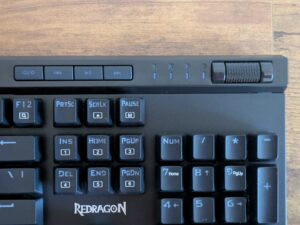 Scrollrad der Redragon K580 VATA Gaming-Tastatur