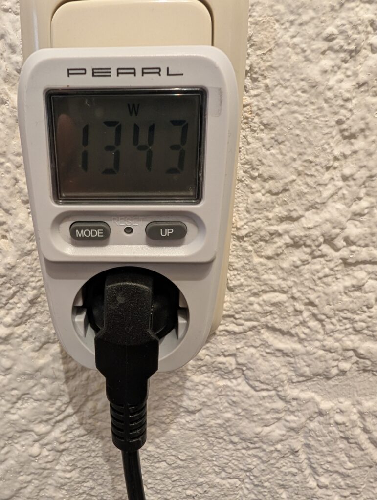 Stromverbrauch der Krups Precision XP801T Siebträgermaschine im Test