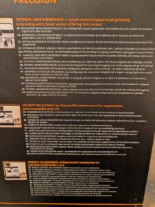 Verpackung der Krups Precision XP801T Siebträgermaschine in der Nahansicht