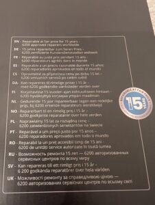 Verpackung der Krups Precision XP801T Siebträgermaschine von oben in der Nahansicht