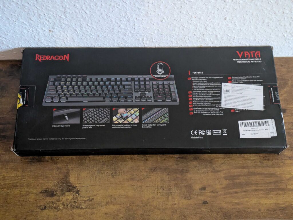 Verpackung der Redragon K580 VATA Gaming-Tastatur von unten