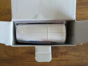 Verpackung des Berrcom JXB-178 Stirnthermometers geöffnet