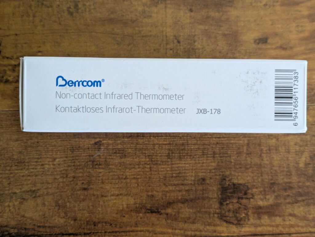Verpackung des Berrcom JXB-178 Stirnthermometers von rechts