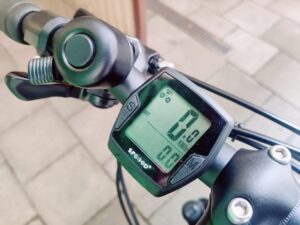 SPGOOD YS-858 Fahrradcomputer am Lenker montiert