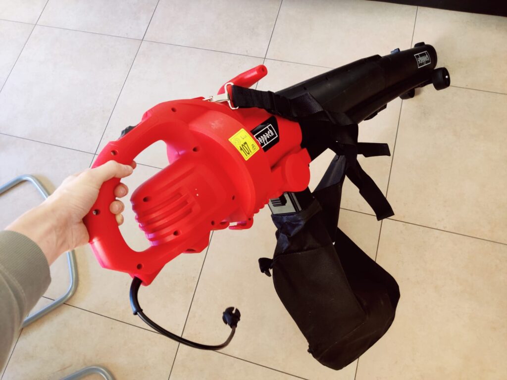 Scheppach BLV3000E Laubsauger betriebsbereit