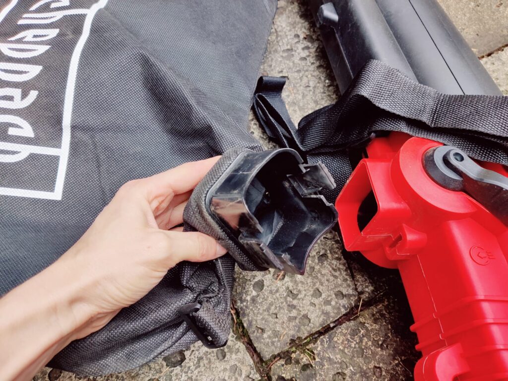 Scheppach BLV3000E Laubsauger Fangsack lösen