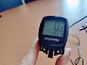 Prophete 0531 Fahrradcomputer in der Halterung