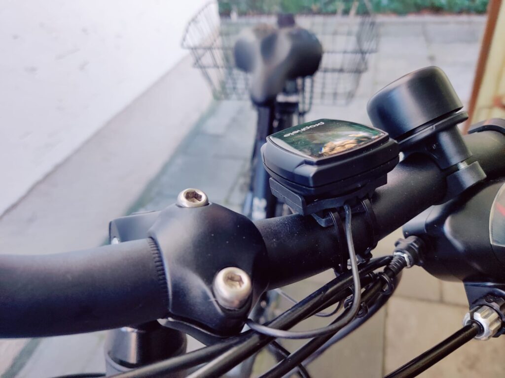 Prophete 0531 Fahrradcomputer am Lenker montiert