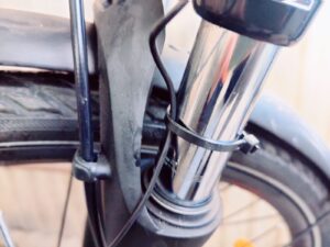 Prophete 0531 Fahrradcomputer Kabelbefestigung an Gabel