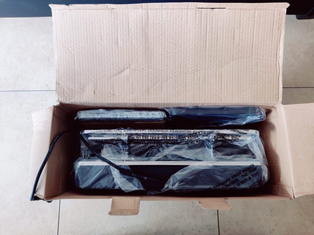 Russell Hobbs 26280-56 Raclette Verpackung offen