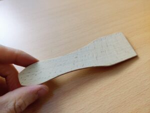 Cusimax CMRC-300 Raclette Spatel in Nahaufnahme