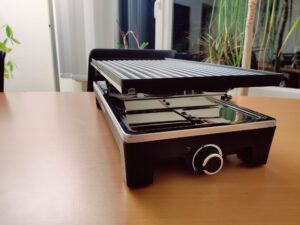 Cusimax CMRC-300 Raclette von der Seite