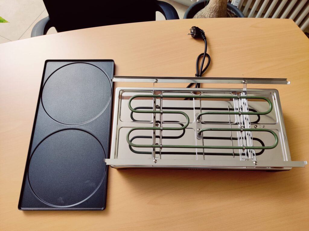 Cusimax CMRC-300 Raclette mit Grillplatte abgenommen