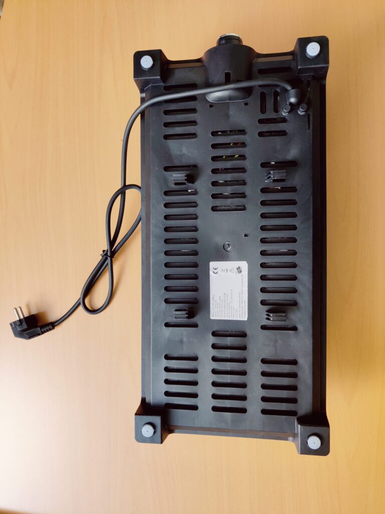 Cusimax CMRC-300 Raclette Unterseite