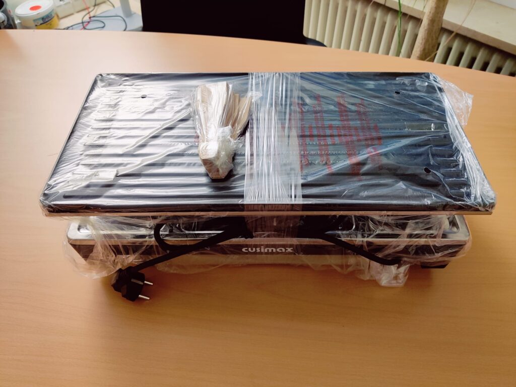 Cusimax CMRC-300 Raclette verpackt von oben