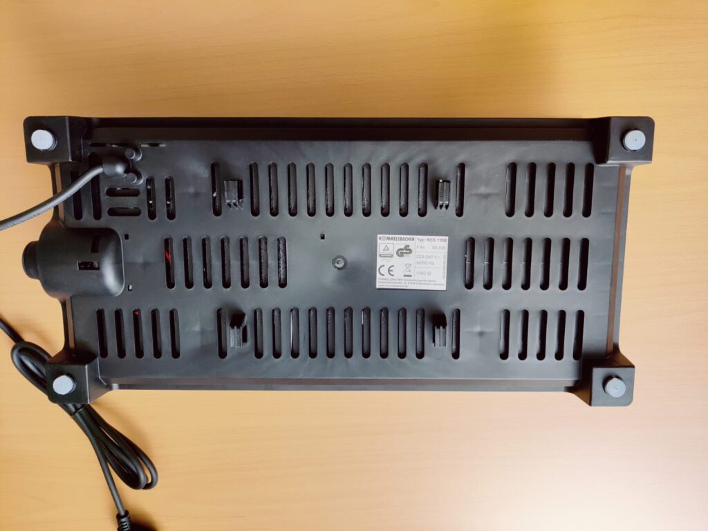 Rommelsbacher RCS 1350 Raclette Unterseite