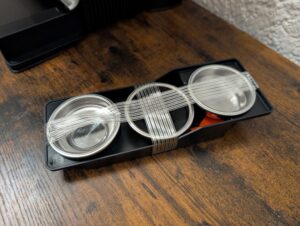 Zubehör der Krups Precision XP801T Siebträgermaschine verpackt