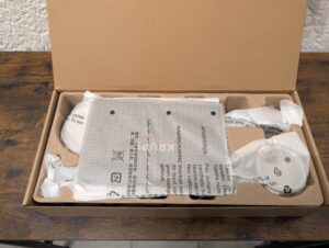 Zubehörverpackung der Krups Precision XP801T Siebträgermaschine geöffnet