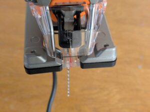 AEG PST 500 Stichsäge mit Sägeblatt von vorne