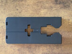 Abnehmbarer Schuh der Makita 4351 FCTJ Stichsäge von unten