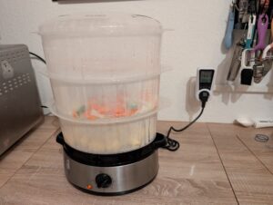 Aigostar-Dampfgarer mit drei Garbehältern